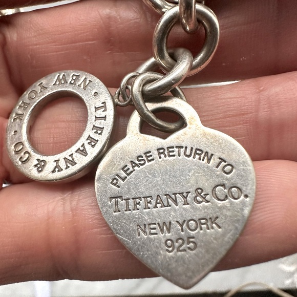 Tiffany & Co. RTT Return Heart Toggle Necklace 16" Sterling Silver NEW DESIGN - Picture 3 of 5
